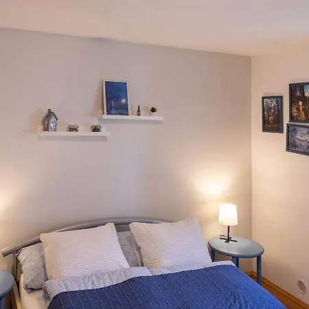 Apartment Tettyei Haziko Pecs