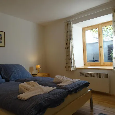 Apartamento Tettyei Házikó