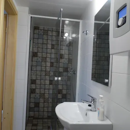 Tettyei Házikó