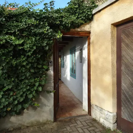 Apartment Tettyei Haziko Pecs