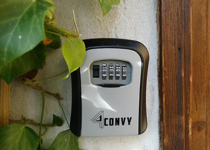 Tettyei Haziko 아파트 *